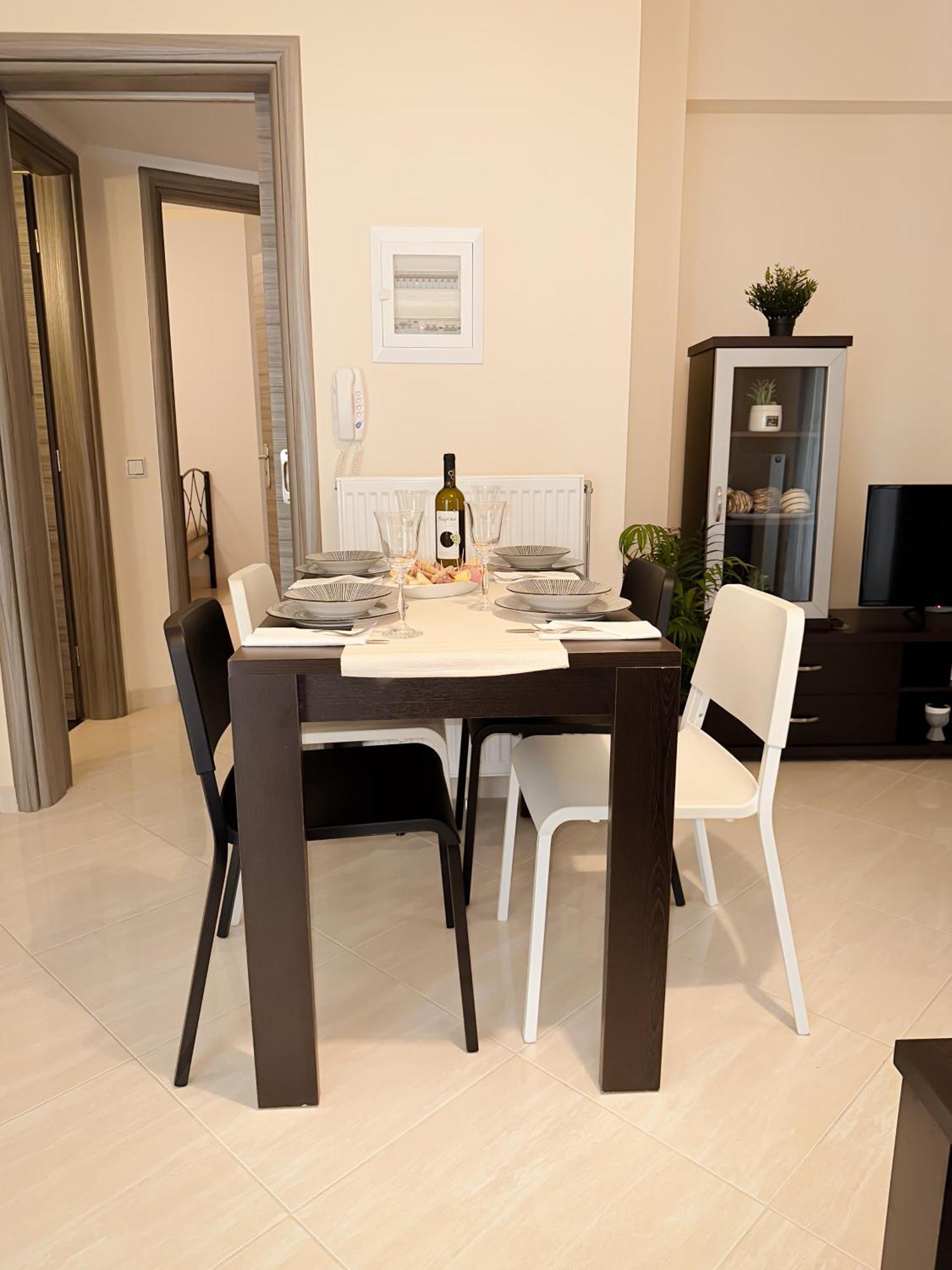 Sun N' Salt I Apartment Толо Екстер'єр фото